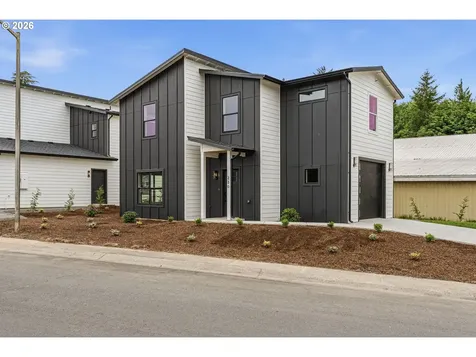230 Glengate Street Cathlamet WA 98612