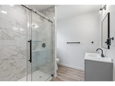 230 Glengate Street Cathlamet WA 98612