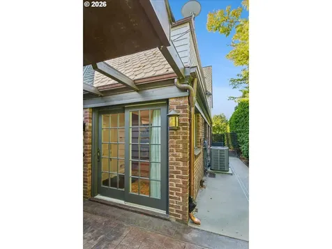 1111 NE 37th Avenue Portland OR 97232