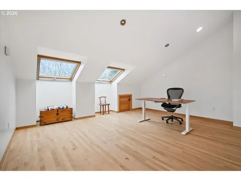 1262 NW Summit Avenue Portland OR 97210