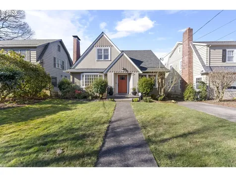 7427 SE 29th Avenue Portland OR 97202