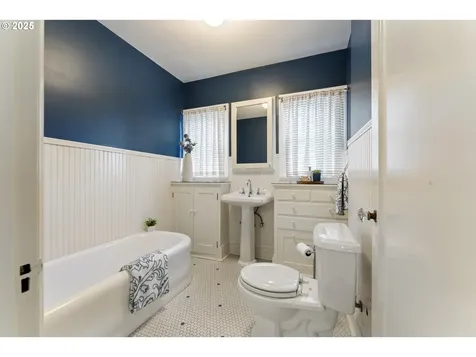 7427 SE 29th Avenue Portland OR 97202