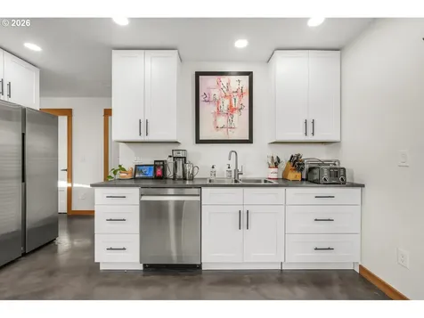 2300 Kelso Drive Kelso WA 98626