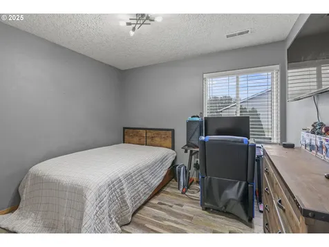 803 SE 11th Way Battle Ground WA 98604