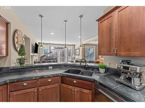 835 W U Street Washougal WA 98671