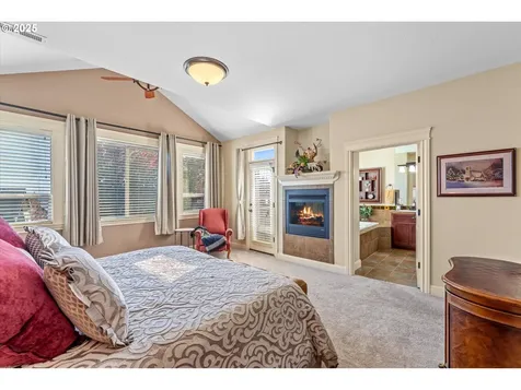 835 W U Street Washougal WA 98671