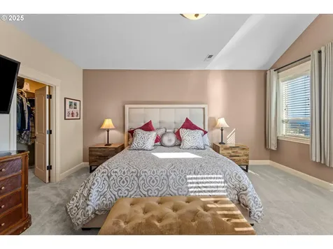 835 W U Street Washougal WA 98671