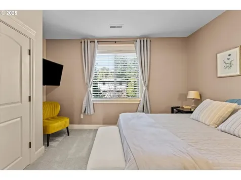 835 W U Street Washougal WA 98671