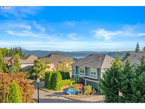 835 W U Street Washougal WA 98671