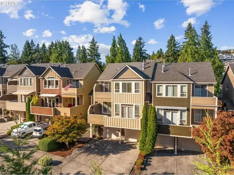 835 W U Street Washougal WA 98671