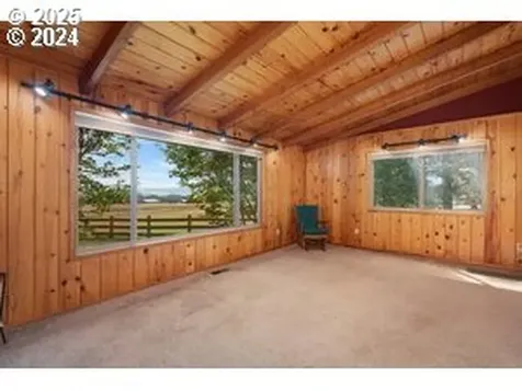 69234 Ruckle Road Summerville OR 97876