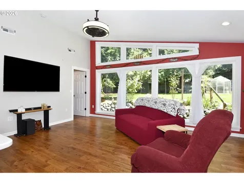 1504 NE Village Squire Court Gresham OR 97030