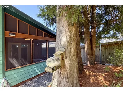 1504 NE Village Squire Court Gresham OR 97030