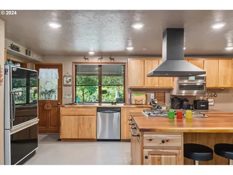 90050 Killian Lane Elmira OR 97437