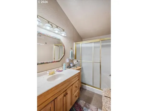 90050 Killian Lane Elmira OR 97437