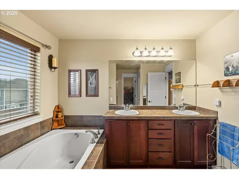 1138 37th Avenue Forest Grove OR 97116