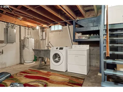 6341 NE 22nd Avenue Portland OR 97211