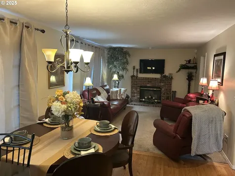 5992 SE Blossom Street Hillsboro OR 97123
