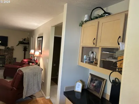 5992 SE Blossom Street Hillsboro OR 97123