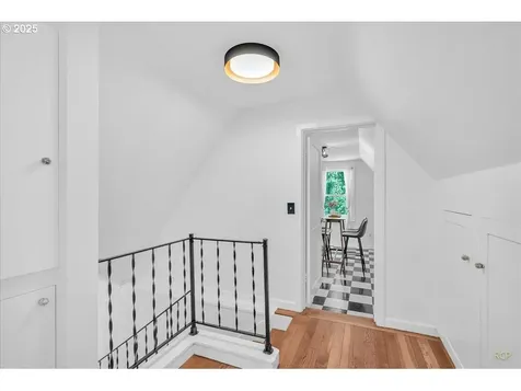 5264 N Amherst Street Portland OR 97203