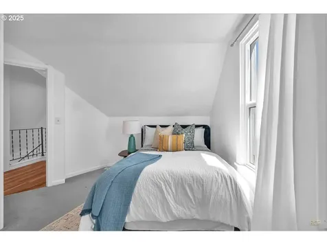 5264 N Amherst Street Portland OR 97203