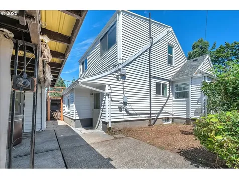 5264 N Amherst Street Portland OR 97203