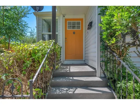 5264 N Amherst Street Portland OR 97203