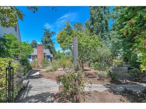 5264 N Amherst Street Portland OR 97203