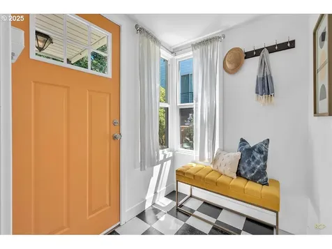 5264 N Amherst Street Portland OR 97203
