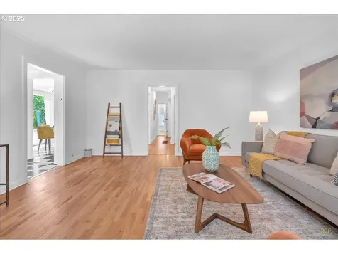 5264 N Amherst Street Portland OR 97203
