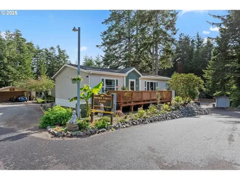 610 Shorepines Place Coos Bay OR 97420