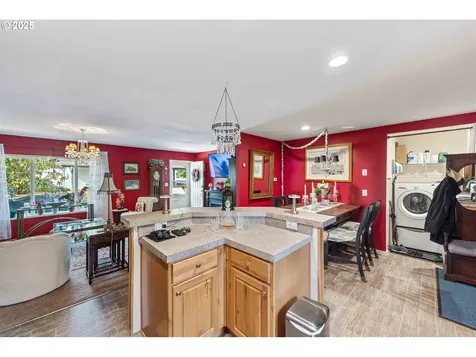 610 Shorepines Place Coos Bay OR 97420
