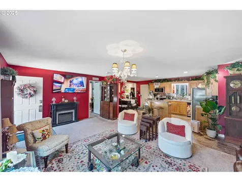 610 Shorepines Place Coos Bay OR 97420