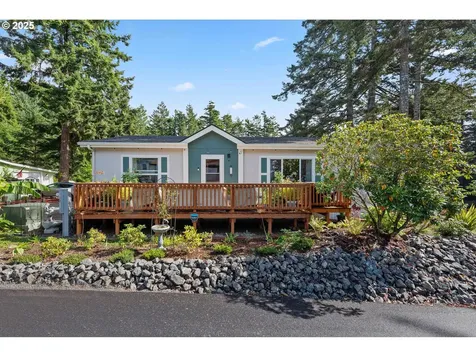 610 Shorepines Place Coos Bay OR 97420