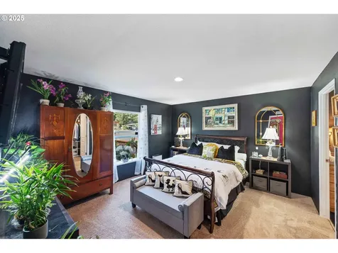 610 Shorepines Place Coos Bay OR 97420