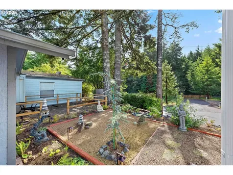 610 Shorepines Place Coos Bay OR 97420