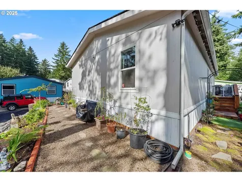610 Shorepines Place Coos Bay OR 97420