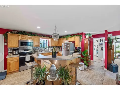 610 Shorepines Place Coos Bay OR 97420