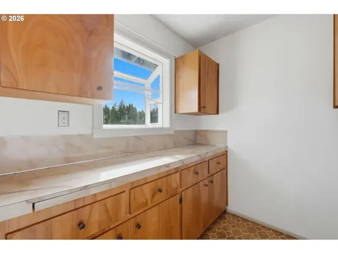 16706 SE Ankeny Street Portland OR 97233