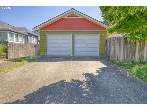 7077 Main Street Springfield OR 97478