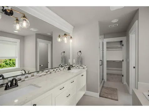 4720 Firwood Road Lake Oswego OR 97035
