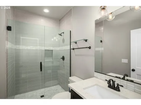 4720 Firwood Road Lake Oswego OR 97035