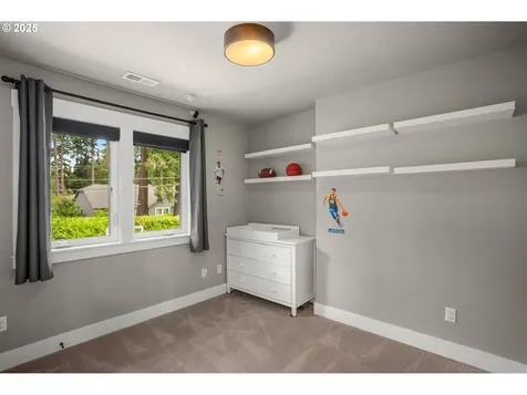 4720 Firwood Road Lake Oswego OR 97035