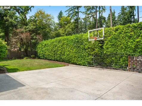 4720 Firwood Road Lake Oswego OR 97035