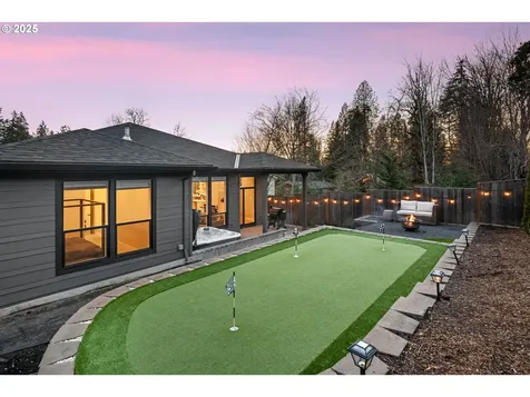 9737 SW Taylor Street Portland OR 97225