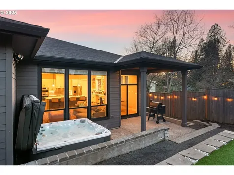 9737 SW Taylor Street Portland OR 97225