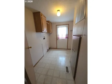 530 Shorepines Place Coos Bay OR 97420