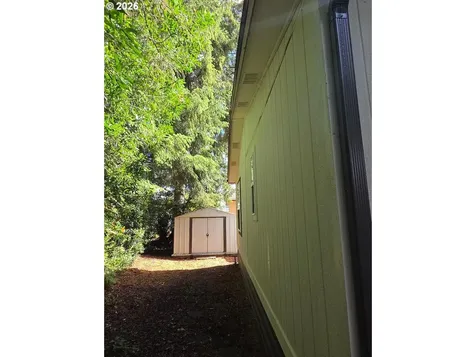 530 Shorepines Place Coos Bay OR 97420
