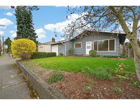 2304 SE 101st Avenue Portland OR 97216