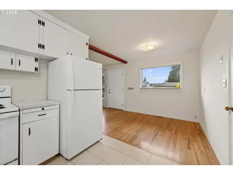 2304 SE 101st Avenue Portland OR 97216